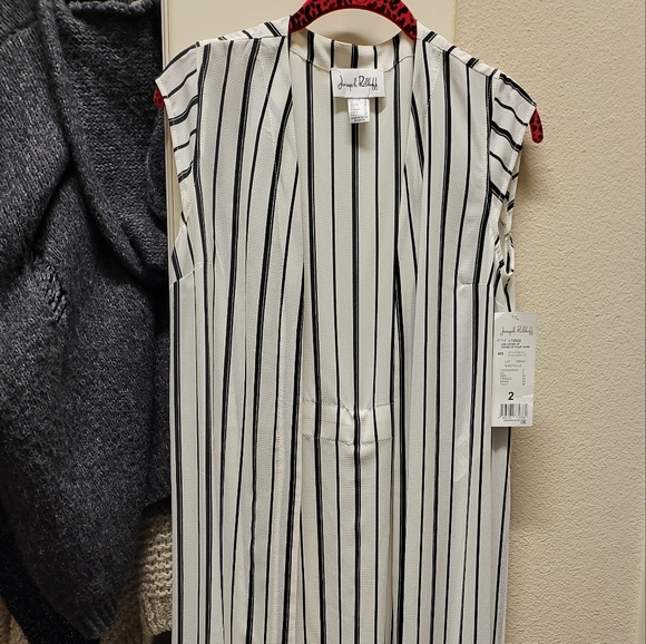 Cardigan - Picture 1 of 3